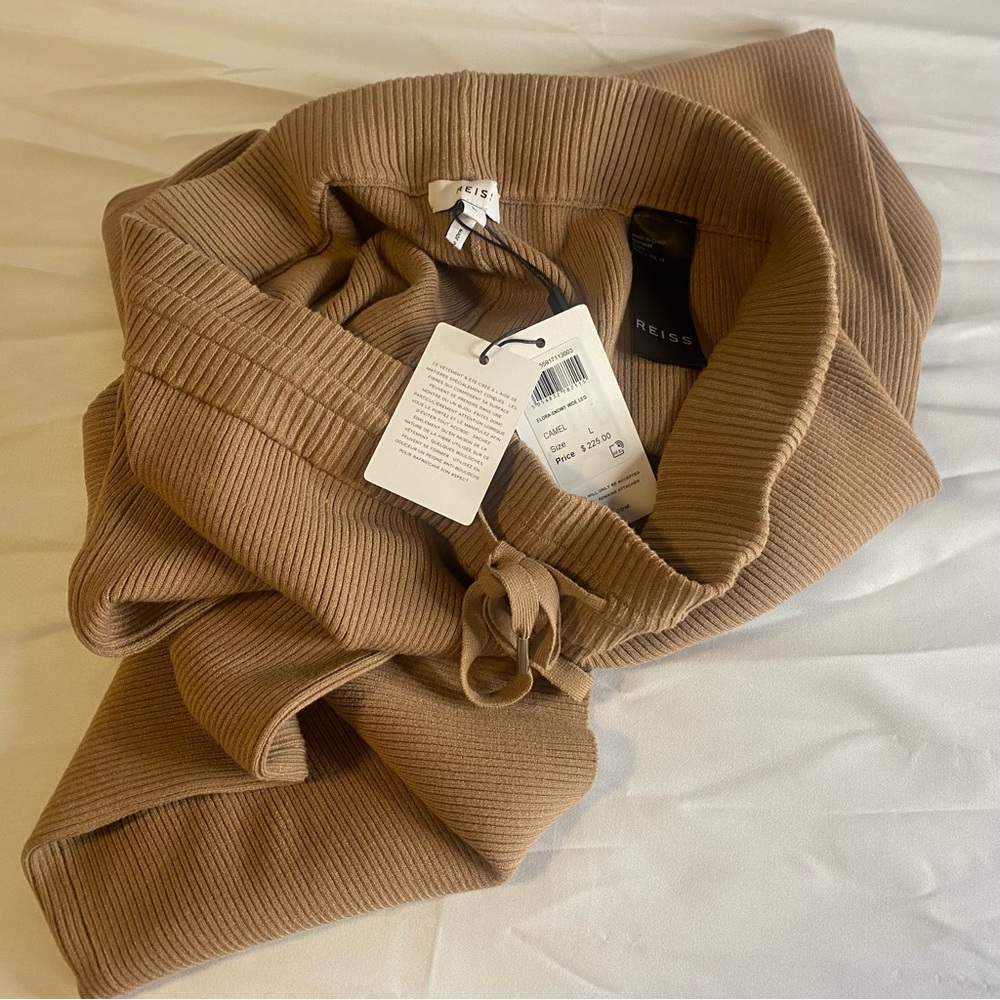 Reiss Camel Ribbed Knit Trousers - Picture 2 of 9